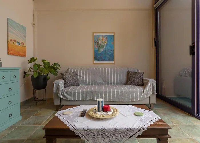 Elia 2 * Αλυκανάς